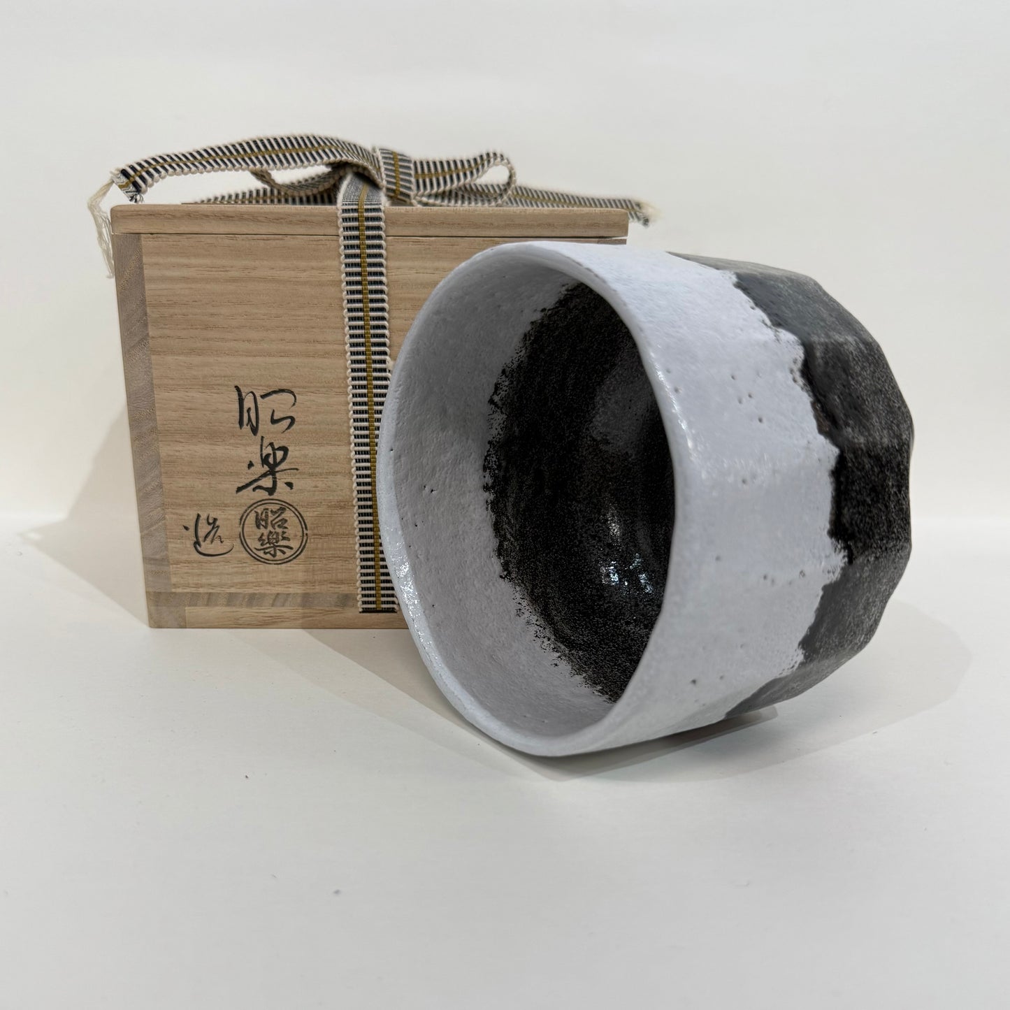 SBKTB38  光悦寫不二山 黑樂茶碗